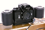 NIKON F BLACK PHOTOMIC WITH F250 BACK AND BATTERY PACK