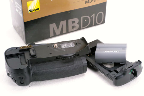NIKON MB-D10