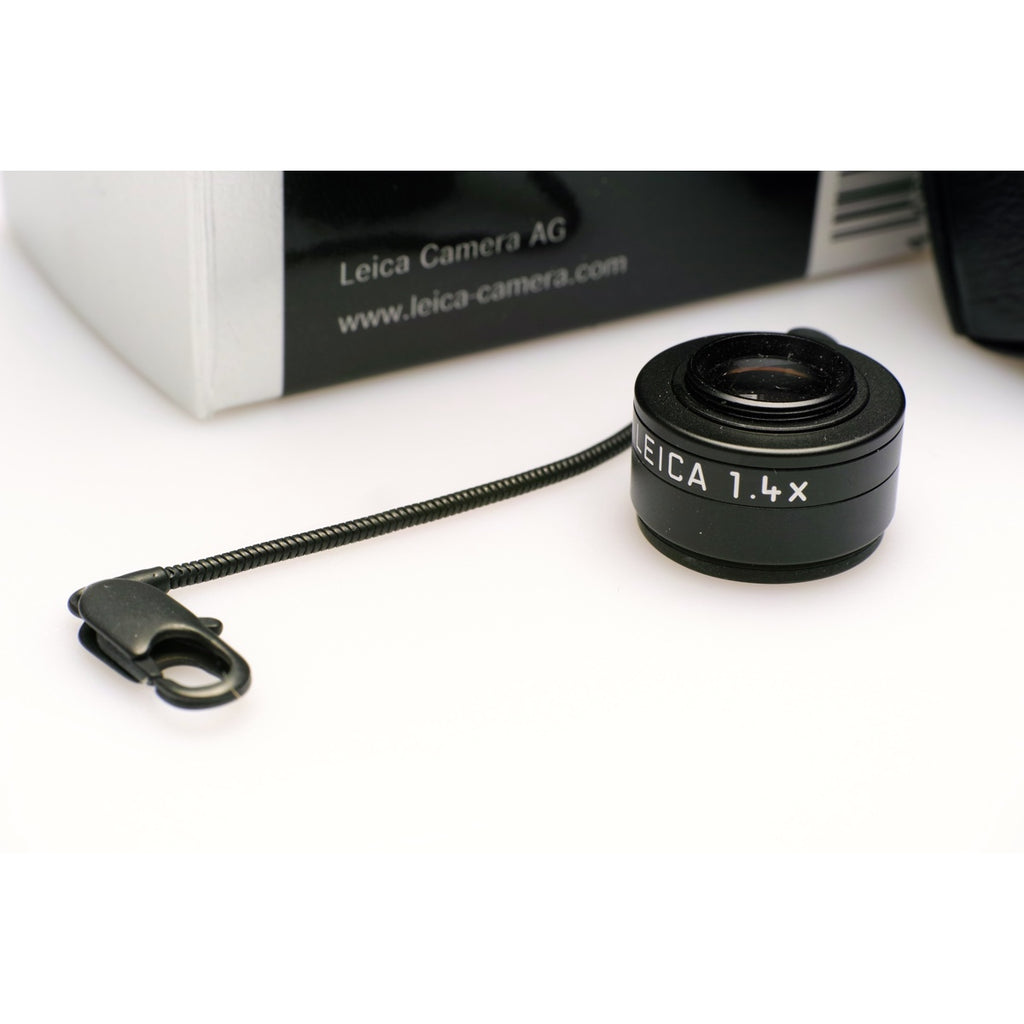 Leica M 1.4x Viewfinder Magnifier Commercial Cameras