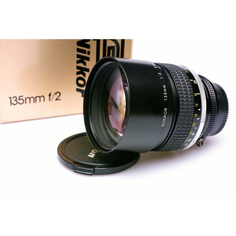 Nikon 135mm F2 AIS lens