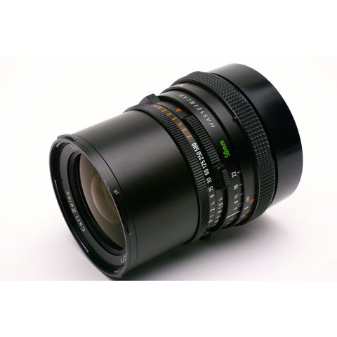 Hasselblad 50mm CF F4 Distagon lens